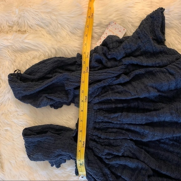 Free People Thrills & Frills Off the Shoulder Top NWT - Picture 8 of 8